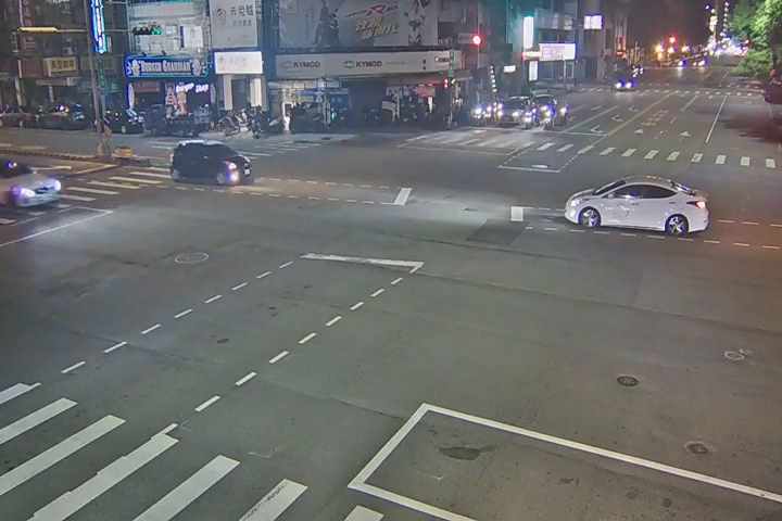 台中市道路 [03276 ]民權路/五權路(右側車流往三民路)Minquan Rd./Wuquan Rd.(Right side Traffic flow to Sanmin Rd.)