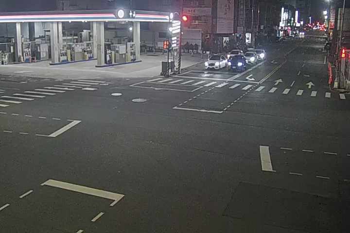 向上路/忠明南路(右側車流往民權路方向)