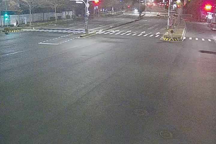 市政路/河南路(右側車流往環中路)