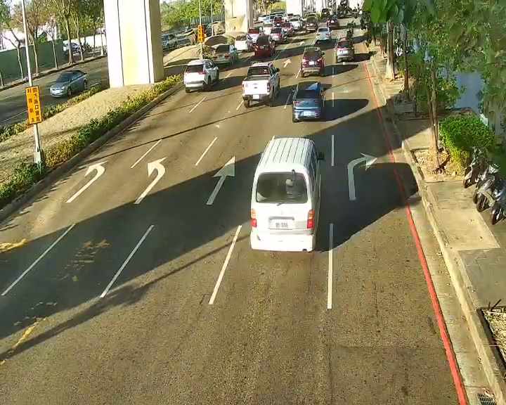 環中東路/建軍二街(太原下匝道車流往東山路)