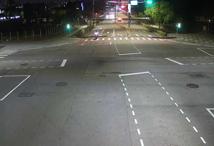 台中市北屯區敦化路/經貿路(右側車流往凱旋路)