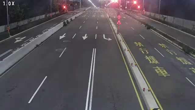 西屯路/都會園路(右側車流往東大路方向)