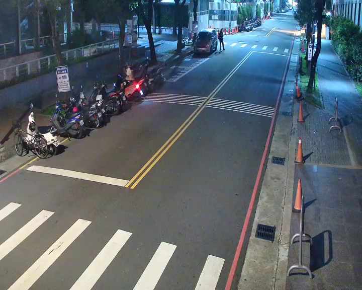 台中市北區五順街(中國醫藥大學重症大樓後門)