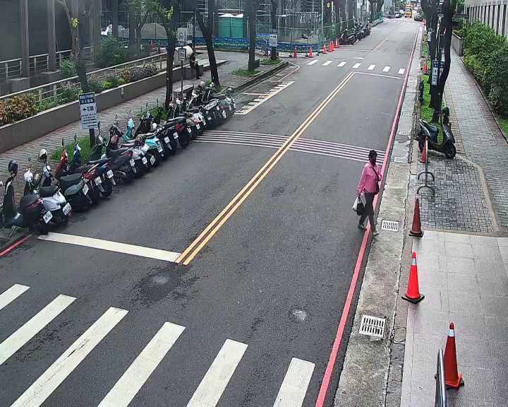 台中市北區五順街(中國醫藥大學重症大樓後門)