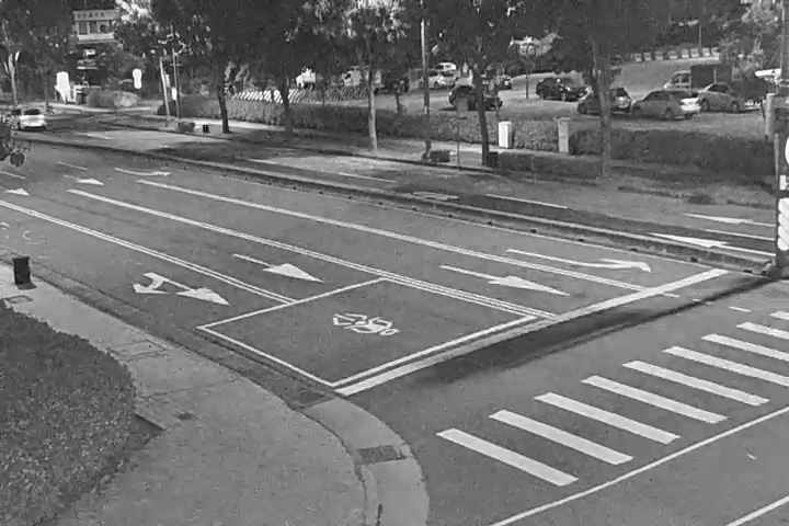 台中市北屯區大鵬路/經貿路(右側車流往凱旋路)