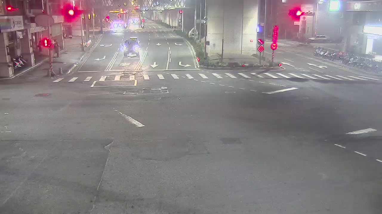 環中東路/東山路(右側車流往太原路)