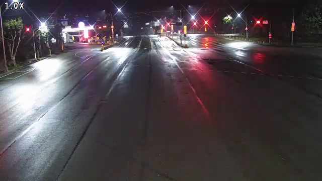 西屯路/向上路(右側車流往梧棲方向)