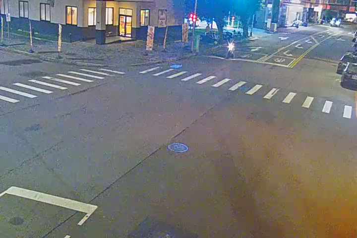 福科路/黎明路(右側車流往西屯路)