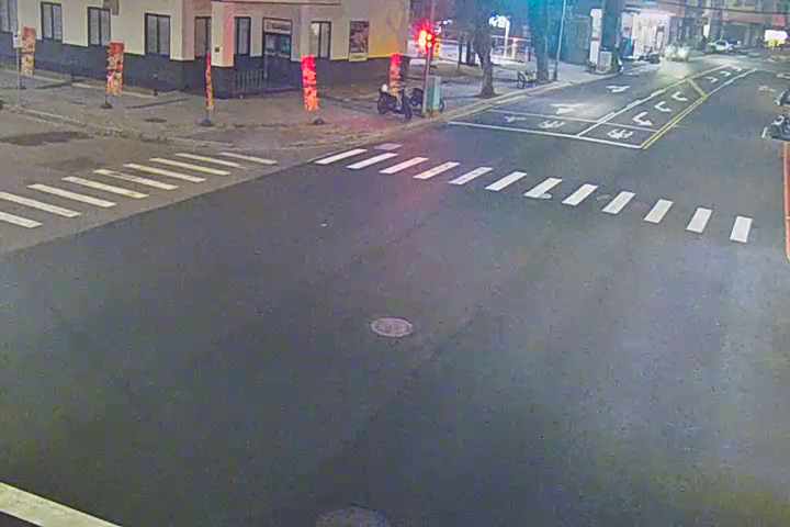 福科路/黎明路(右側車流往西屯路)