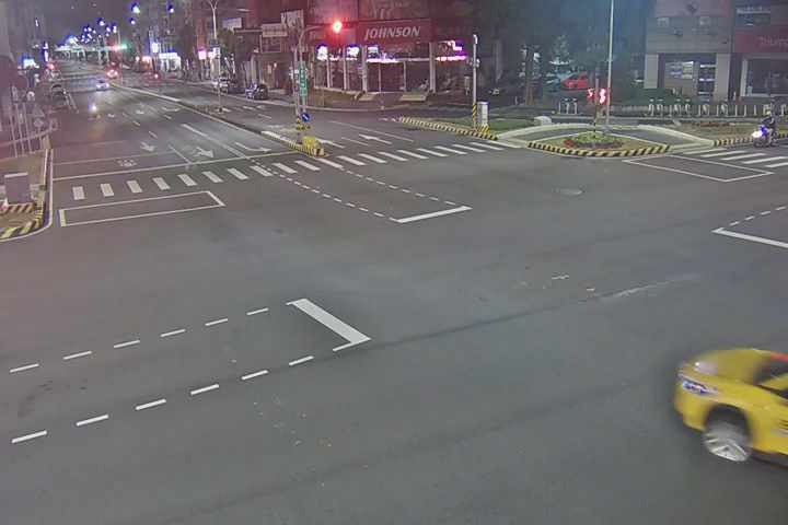 進化北路/崇德路(右側車流往五權路)