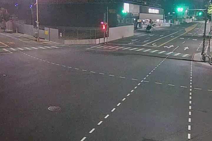 建國北路/東興路(右側車流往忠明南路)