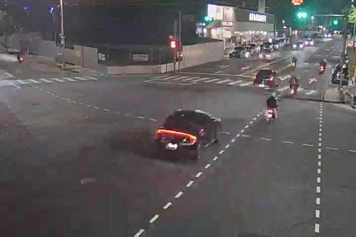 台中市南區建國北路/東興路(右側車流往忠明南路)