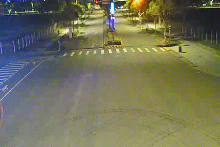 凱旋路/港隆街(右側車流往河南路)