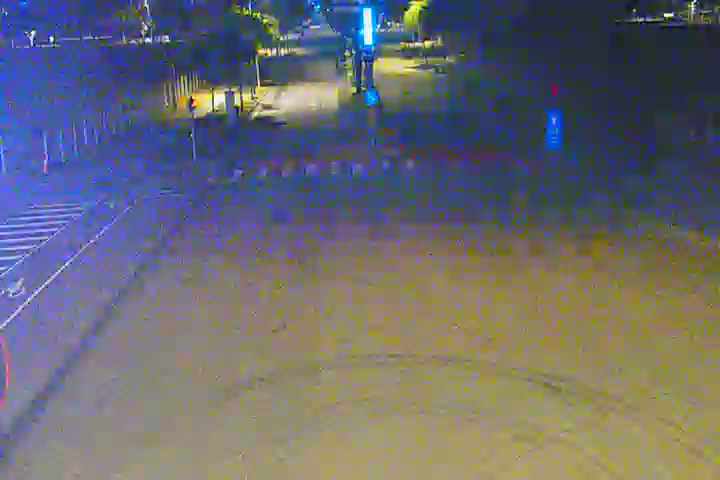 凱旋路/港隆街(右側車流往河南路)