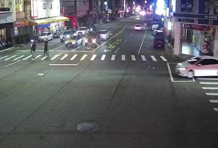 河南路/福星路(右側車流往臺灣大道)